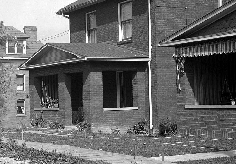 Homes on Bayridge Avenue northwest of Stebbins Avenue - 1924.