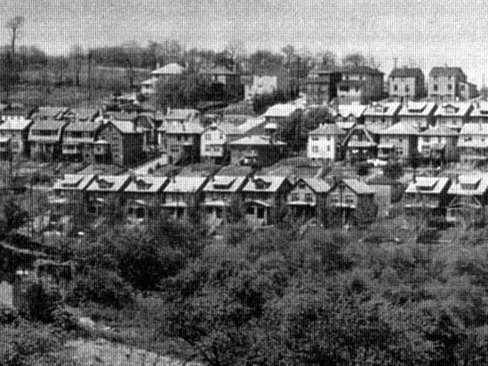 Homes on Brookline Boulevard, Bellaire
Place and Milan Avenue in 1936.