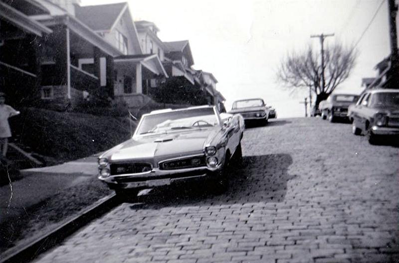 The 800 block of Rossmore Avenue in 1967.
