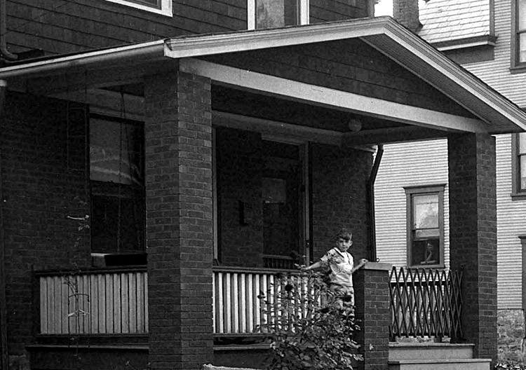 Front porches along Wedgemere Avenue in 1925.