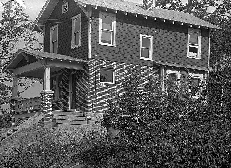 Homes along Woodbourne Avenue - 1924.