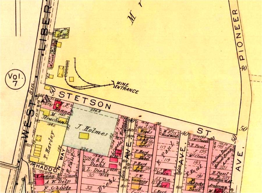 The Paul Coal Company Oak Mine entrance
along Stetson Street - 1916 map.