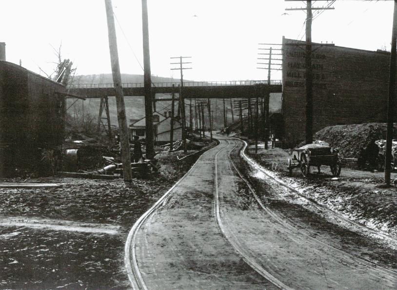 West Liberty Avenue at the
intersection with Saw Mill Run - 1915