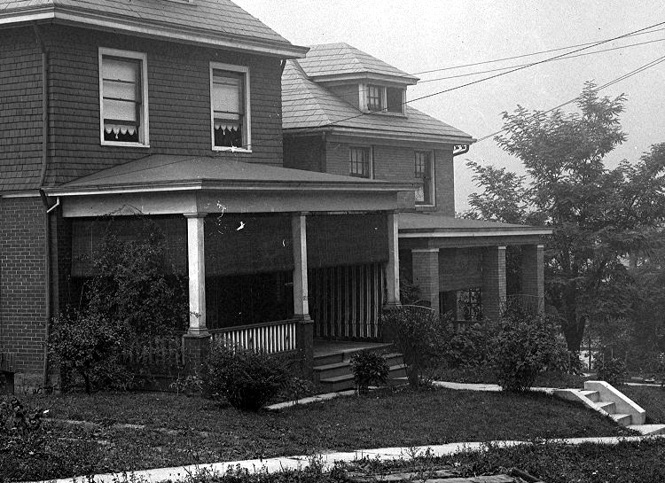 Homes along Berkshire Avenue in 1924.