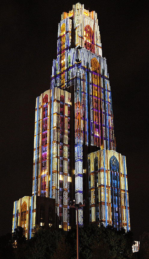 Cathedral of Learning in 2008 during Festival of Lights