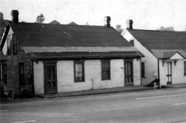 Mining homes on Library Road - 1947.