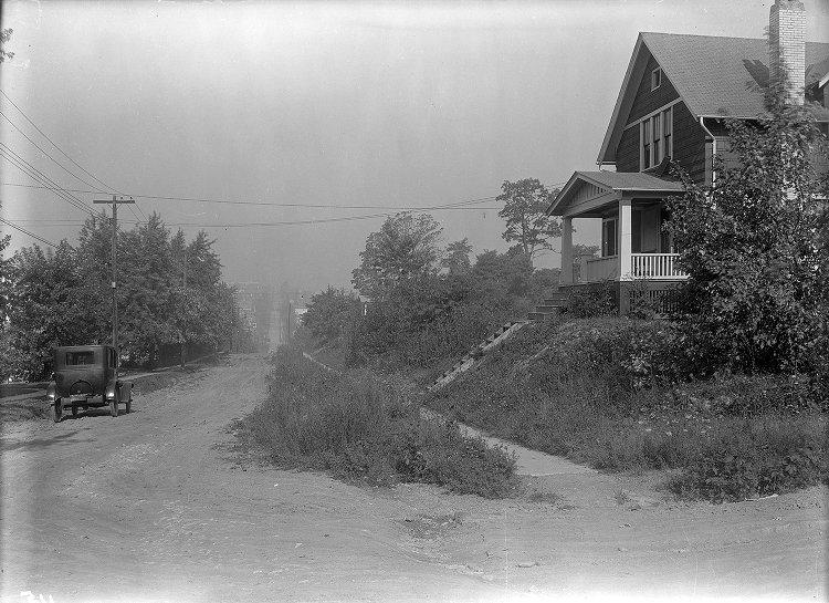 Woodbourne Avenue - 1924
