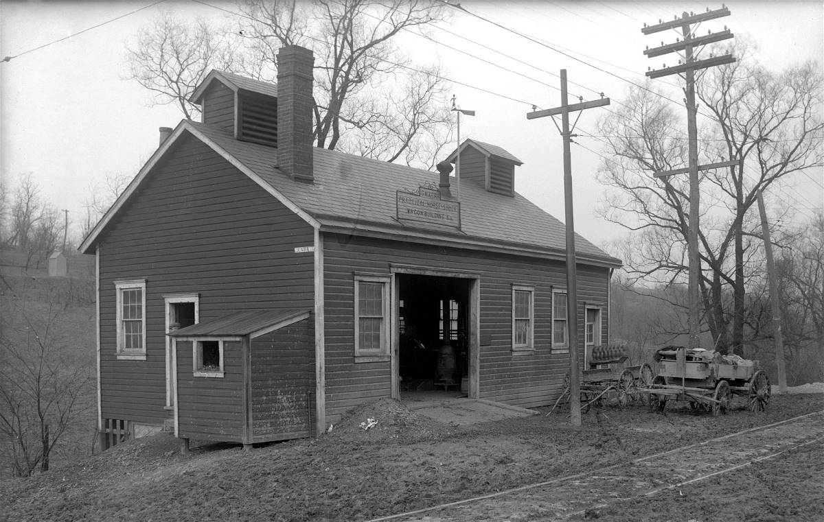 Kerr's Practical Horseshoeing
and Wagon Building in 1912.