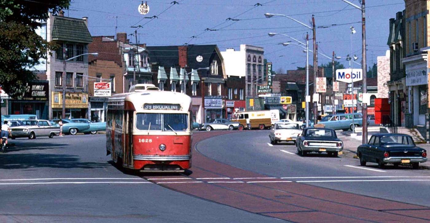 An outbound Brookline trolley
approaching Queensboro Avenue in 1965.