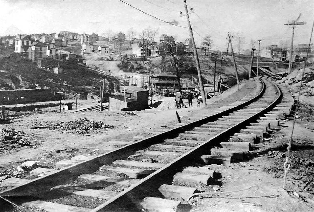 Construction at the South Hills Junction - 1905.