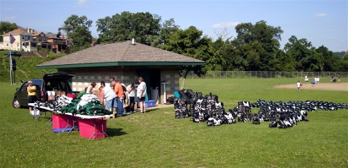 The Brookline Knights are getting
ready for the 2009 SSYFL season.
August 3, 2009 - McGibbeny Field.
